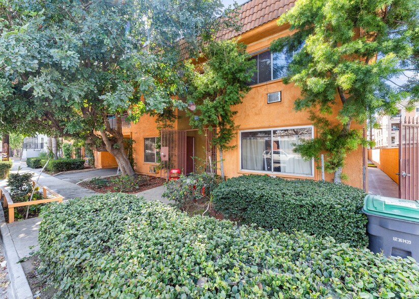 More Photos Of 1410 French St, Santa Ana Apartments For Sale