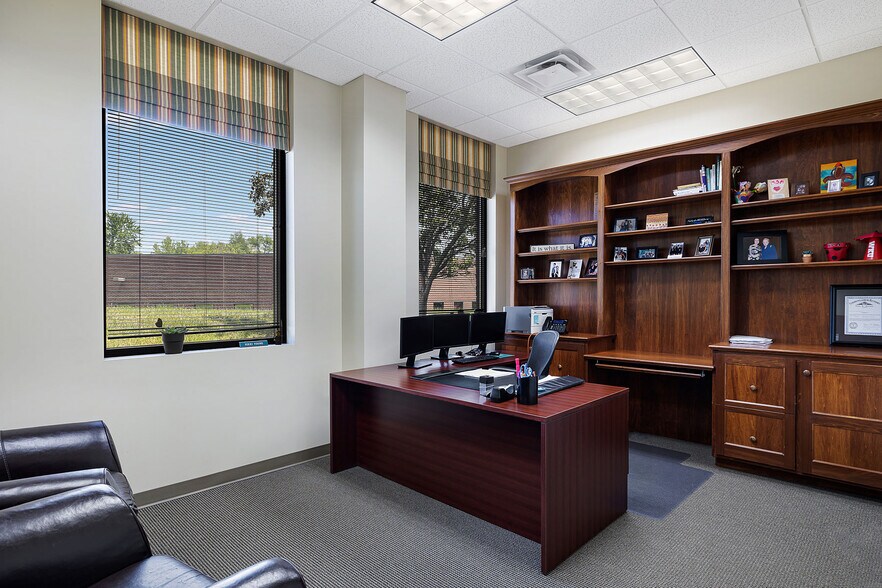 More Photos Of 3000-3026 Eastpoint Pky, Louisville Medical For Sale