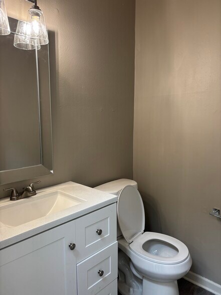 More Photos Of 5627 Superior Dr, Baton Rouge Office For Sale