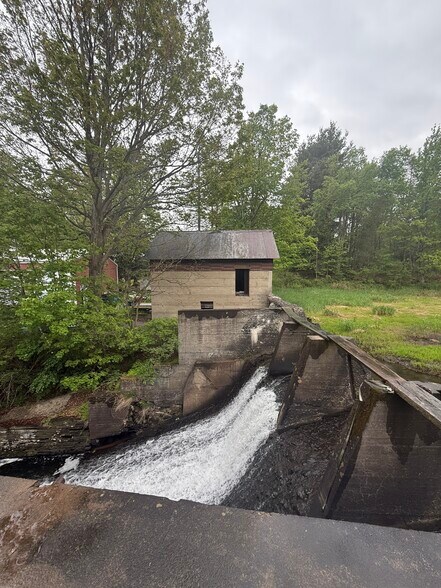 More Photos Of 198 Jackson St, Thompson Land For Sale