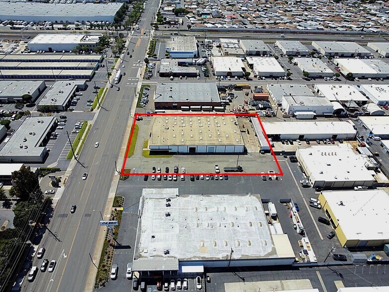 More Photos Of 1005 E Orangethorpe Ave, Anaheim Warehouse For Sale