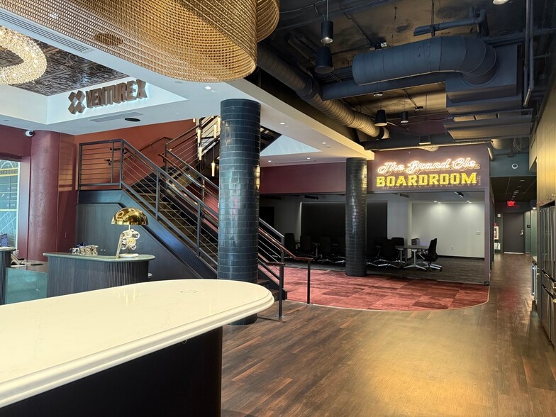 More Photos Of 159 4th Ave N, Nashville Office For Lease