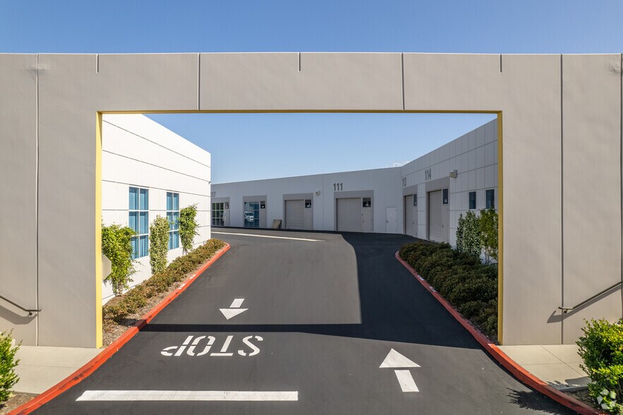 More Photos Of 16 Technology Dr, Irvine Light Manufacturing For Lease