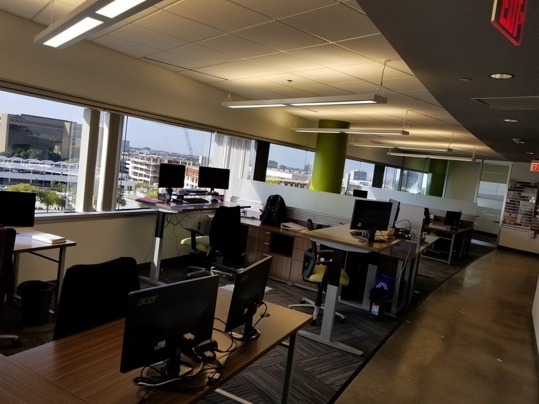 More Photos Of 5000 Quorum Dr, Dallas Office For Lease