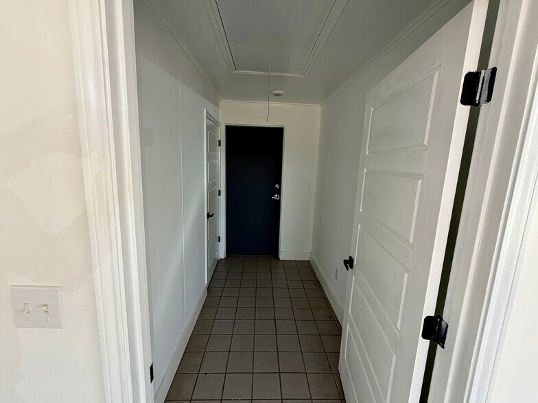 More Photos Of 8051 Boulevard 26, North Richland Hills Mixed Retail For Sale
