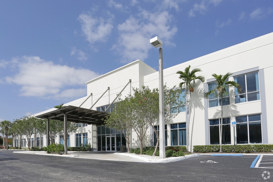 More Photos Of 2010 NW 150th Ave, Pembroke Pines Office For Lease