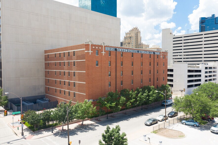 More Photos Of 210 E 7th St, Fort Worth Office For Lease