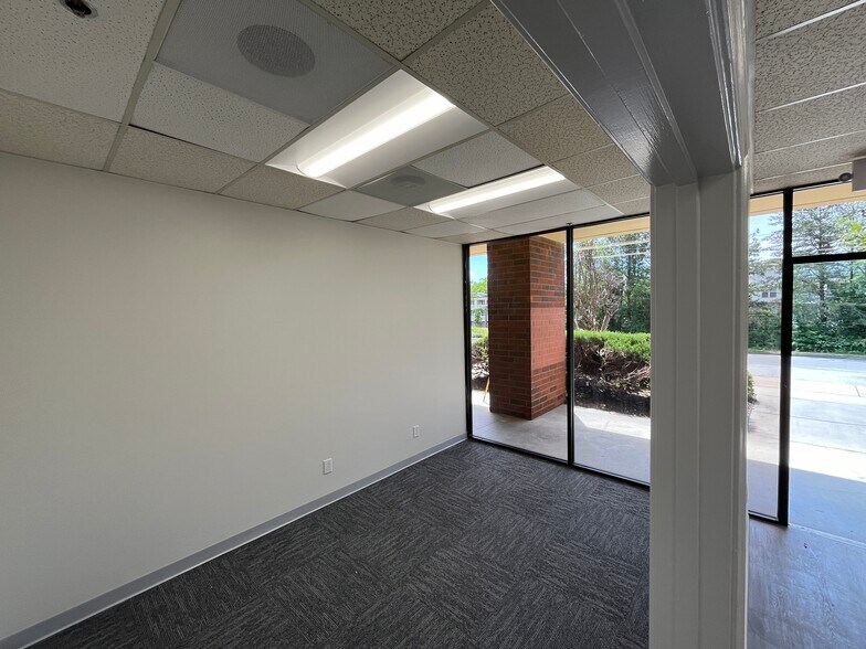 More Photos Of 4225 Phil Niekro Pky, Norcross Distribution For Lease