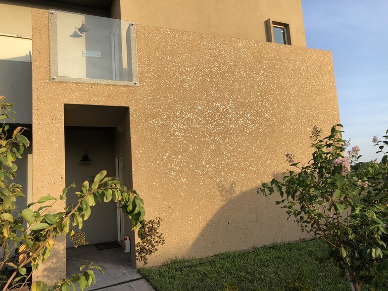 More Photos Of 305 Palm Shores, La Joya Multifamily For Sale