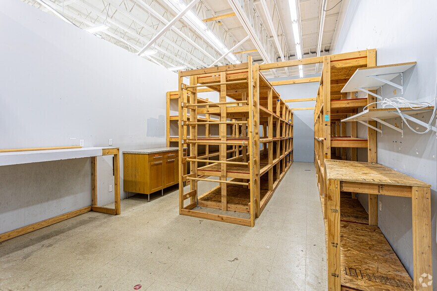 More Photos Of 31430 Pacific Hwy S, Federal Way Freestanding For Lease