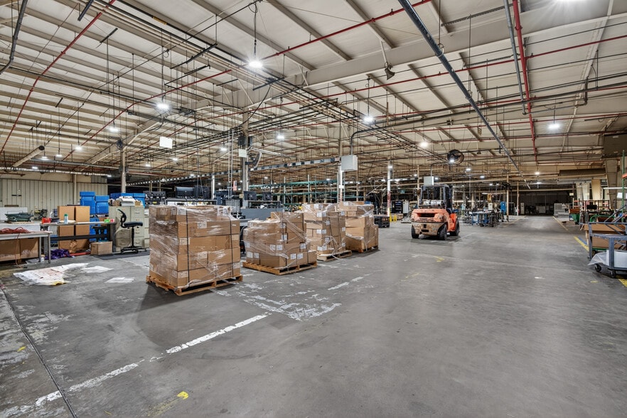 More Photos Of 310 Pennington Dr, Paris Manufacturing For Sale