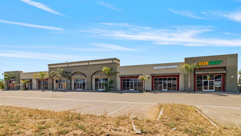 More Photos Of 2621 S Chestnut Ave, Fresno Freestanding For Sale