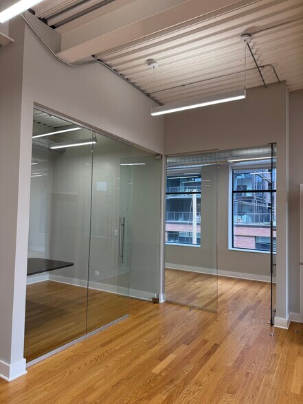 More Photos Of 216 N May St, Chicago Loft Creative Space For Lease