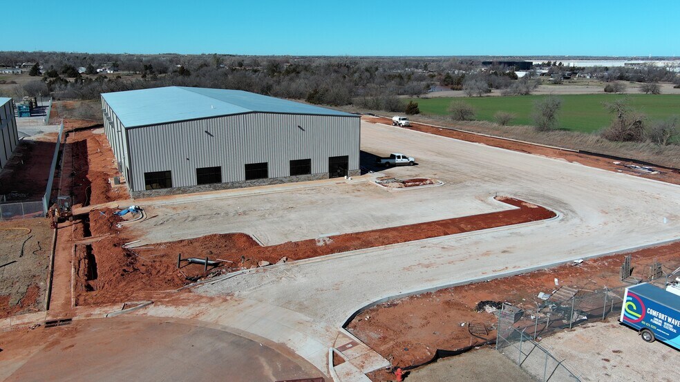 Primary Photo Of 7417 SW 67th St, Oklahoma City Warehouse For Sale