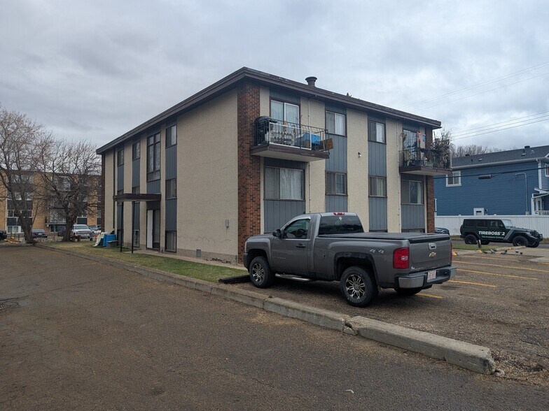 More Photos Of 8205 85th Ave NW, Edmonton Apartments For Sale