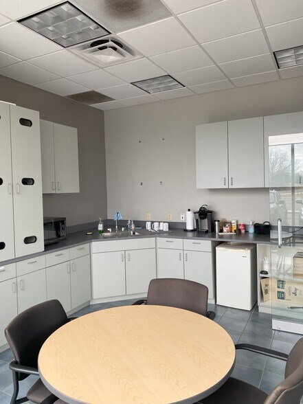 More Photos Of 1750 Niagara Falls Blvd, Tonawanda Storefront Retail Office For Lease