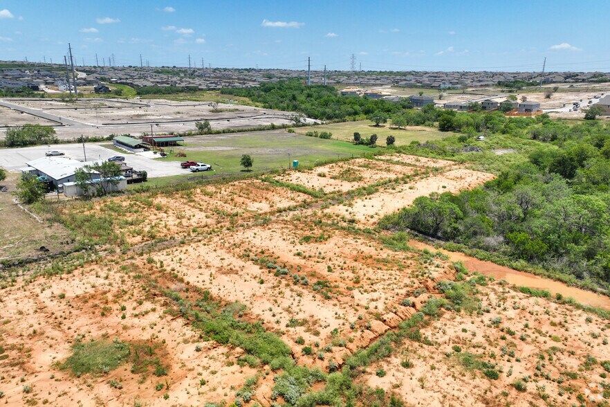 More Photos Of 3402 Grosenbacher Rd, San Antonio Self Storage For Sale