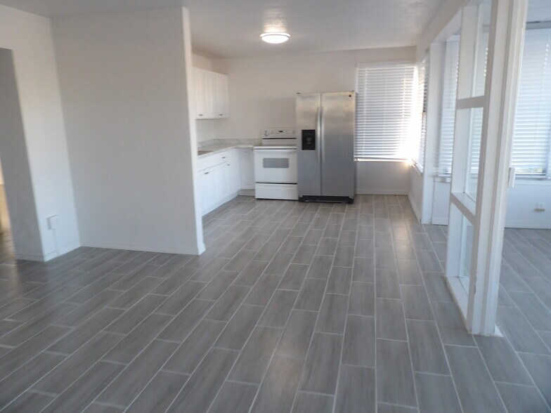 More Photos Of 14975 1st St E, Madeira Beach Apartments For Sale