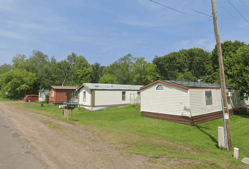 Primary Photo Of 26623 Sturgeon Ave N, Webster Manufactured Housing Mobile Home Park For Sale