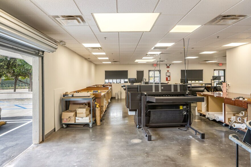 More Photos Of 1734-1746 S Sepulveda Blvd, Los Angeles Storefront Retail Office For Lease