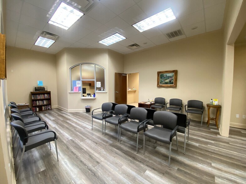 More Photos Of 725 N Ashley Ridge Loop, Shreveport Medical For Lease