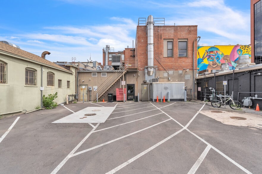 More Photos Of 26-28 S Tejon St, Colorado Springs Restaurant For Lease