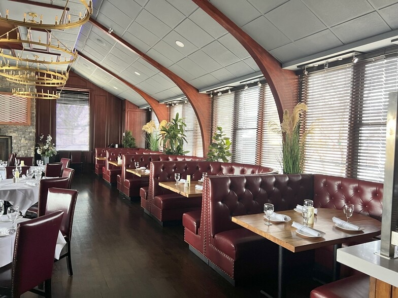 More Photos Of 275 S Ridge St, Rye Town Restaurant For Lease