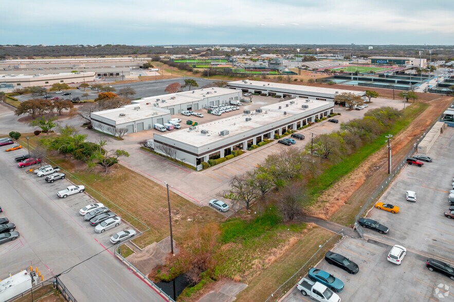 More Photos Of 1753 Grandstand Dr, San Antonio Unknown For Lease