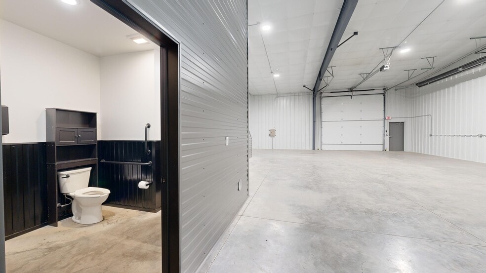 More Photos Of 3221 Pureview Ln, Billings Industrial For Sale