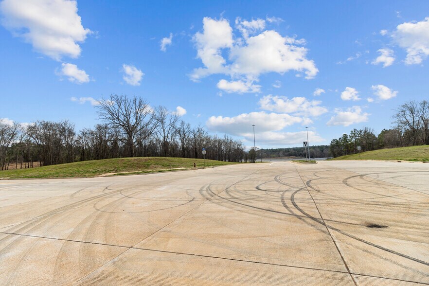 More Photos Of NEQ US 69 @ I 20, Lindale Land For Sale