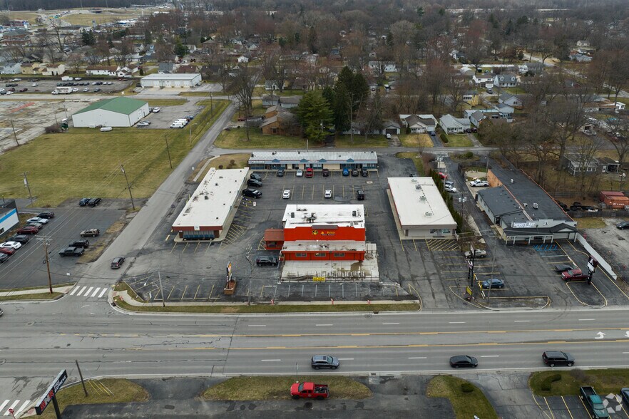 More Photos Of 3303-3309 N Holland Sylvania Rd, Toledo General Retail For Sale