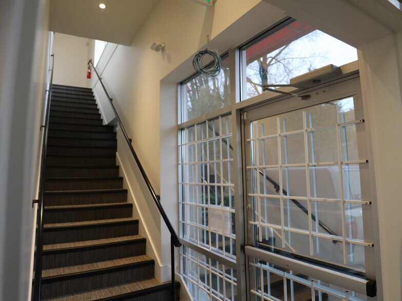 More Photos Of 6039 196 St, Surrey Showroom For Sale