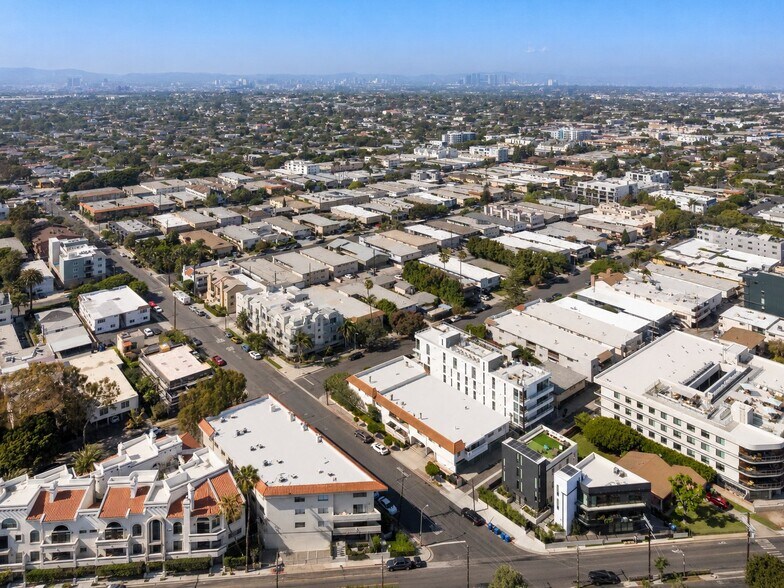 More Photos Of 12770 Caswell Ave, Los Angeles Apartments For Sale
