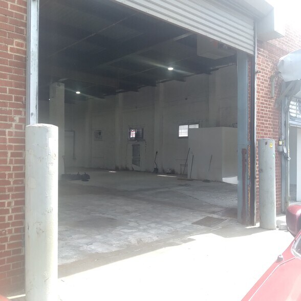 More Photos Of 9502-9508 Ditmas Ave, Brooklyn Warehouse For Lease