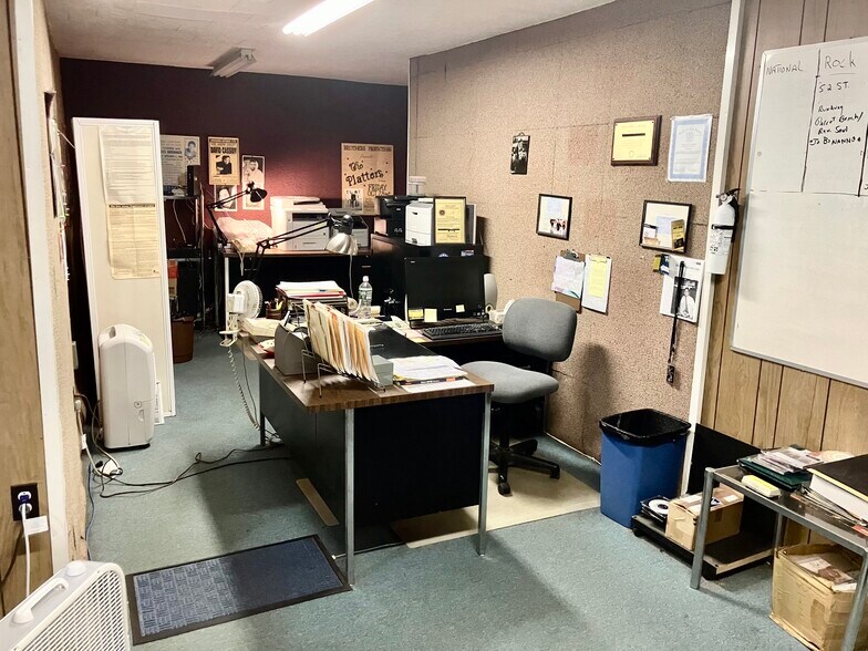 More Photos Of 141 Dunbar Ave, Fords Specialty For Sale