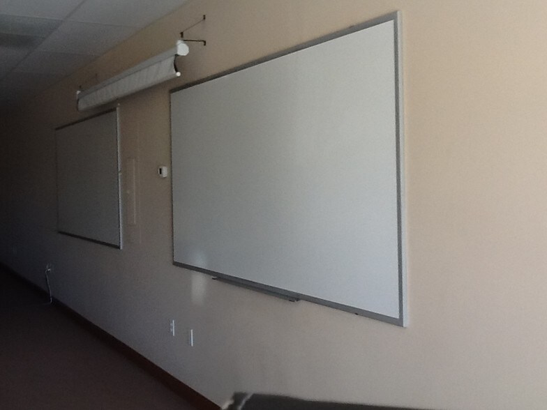 More Photos Of 502 W Aten Rd, Imperial Medical For Lease