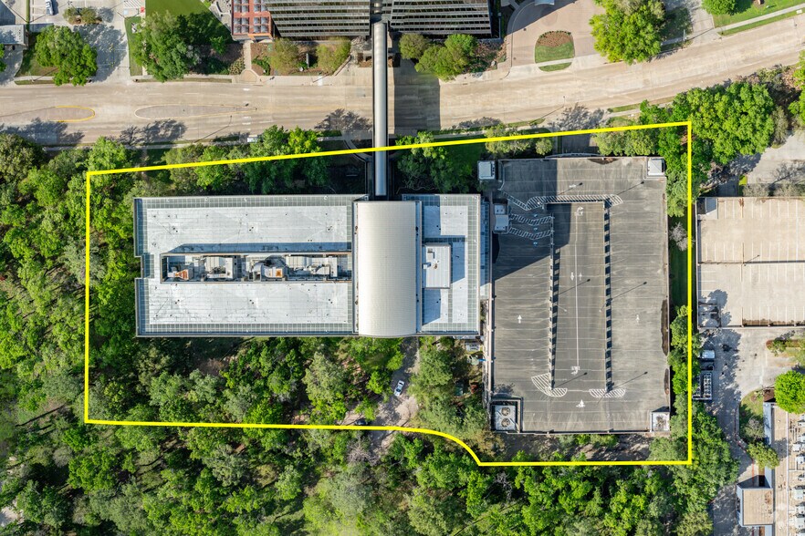 More Photos Of 222 Benmar Dr, Houston Office For Sale