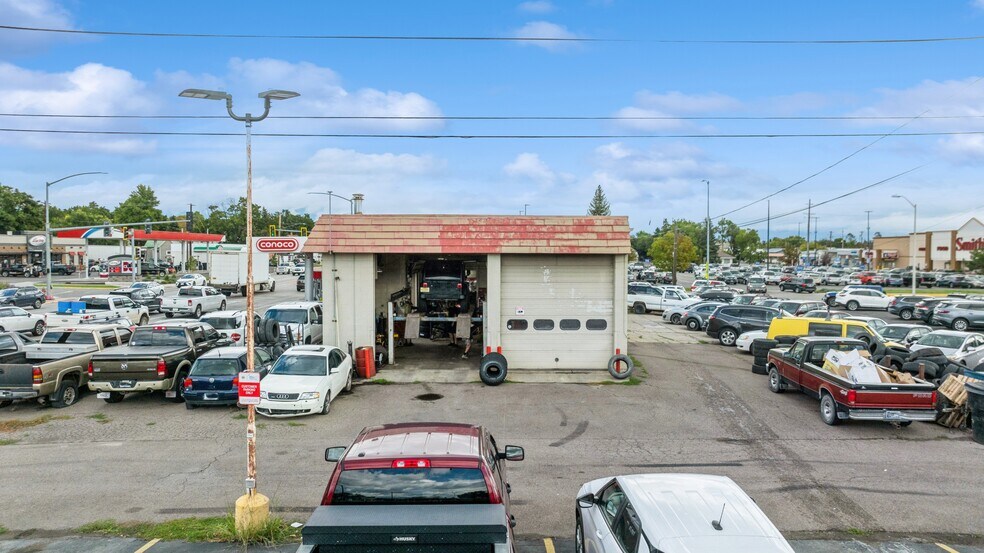 More Photos Of 196 3rd Avenue East N, Kalispell Service Station For Sale