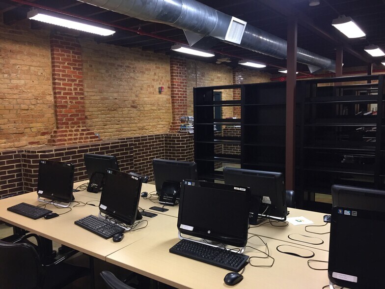 More Photos Of 1403 N Howard Ave, Tampa Office For Sale