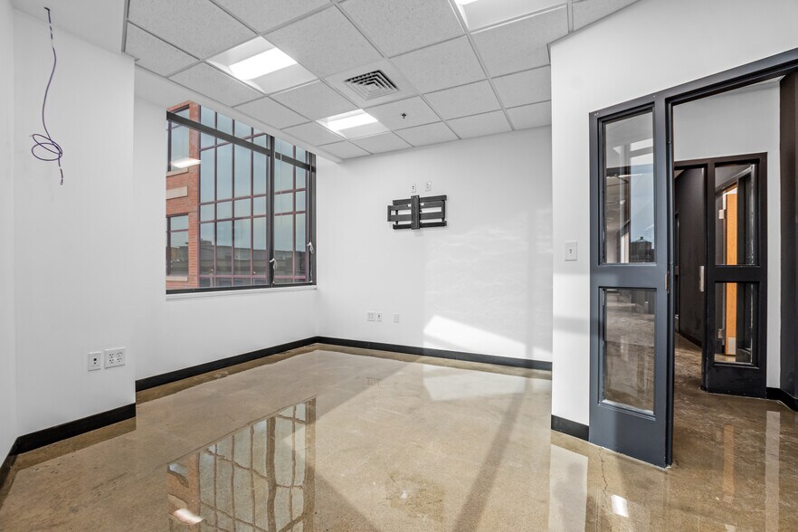 More Photos Of 75 Pleasant St, Malden Office For Lease
