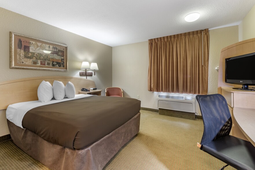 More Photos Of 52825 Indiana Route 933 N, South Bend Hotel For Sale