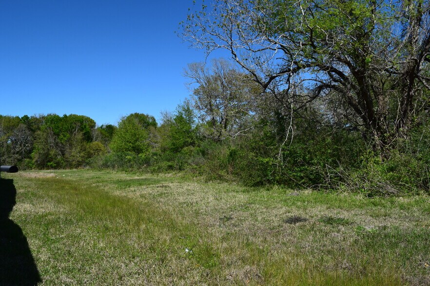 More Photos Of 899 Medic Lane, Alvin Land For Sale