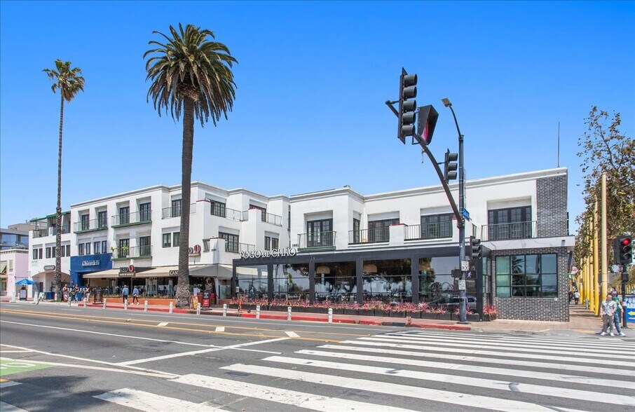 More Photos Of 1541-1551 Ocean Ave, Santa Monica Apartments For Lease