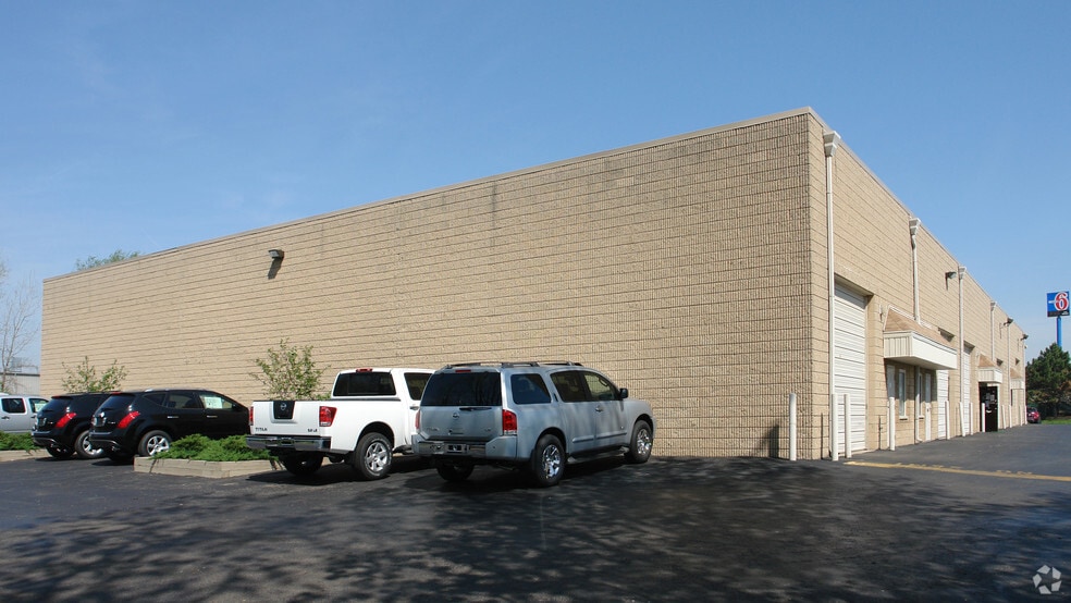More Photos Of 3919 Parkway Ln, Hilliard Warehouse For Lease