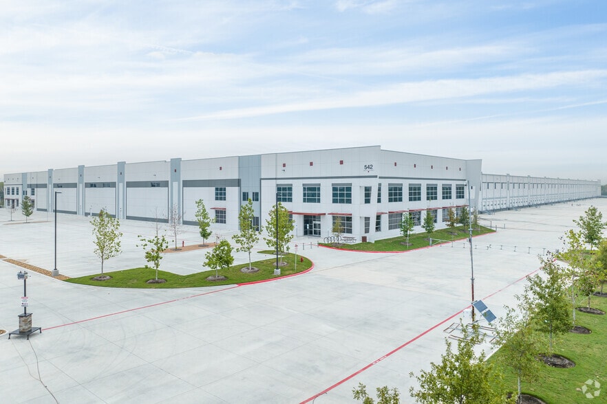 Primary Photo Of 542 SE Loop 410, San Antonio Warehouse For Sale