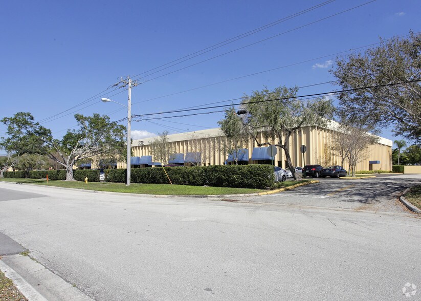 More Photos Of 1700 NW 66th Ave, Plantation Office For Lease