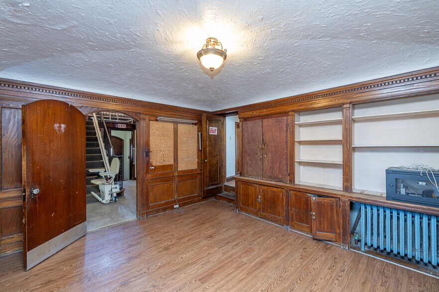 More Photos Of 10000 Granger Rd, Cleveland Assisted Living For Sale