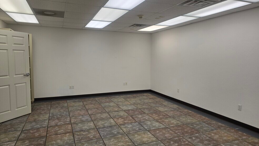 More Photos Of 3180 Central Mall Dr, Port Arthur Medical For Sale