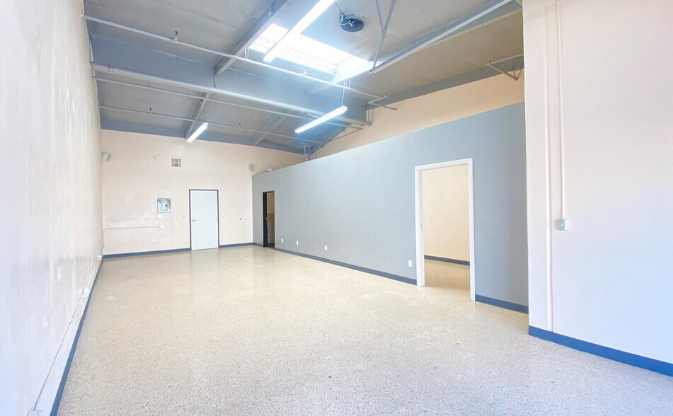 More Photos Of 46560 Fremont Blvd, Fremont Research And Development For Lease