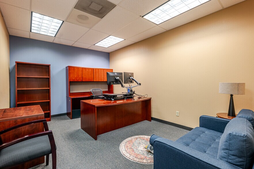 More Photos Of 5316 Woodway Dr, Fort Worth Office For Lease